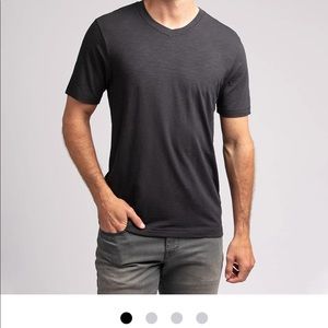 Travis Mathew Cloud T XL